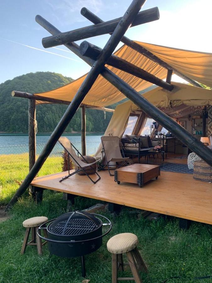 Teşila Luxury Lake House & Glampingヴィラ エクステリア 写真